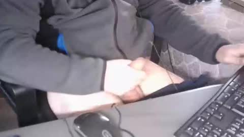 Snapshot of clluch95 chatting on November 4, 3:00 pm clluch95 online show from November 4, 3:00 pm