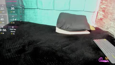 Snapshot of cloe66 chatting on February 25, 6:17 pm cloe66 online show from February 25, 6:17 pm