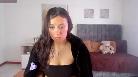 cloe_7 online show from July 10, 8:22 pm