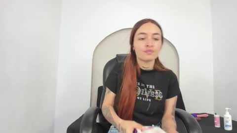 Cloe  online show from December 21, 2:35 pm