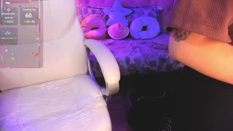 Cloe  online show from December 16, 10:03 pm