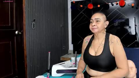 CLOE online show from November 7, 11:21 am