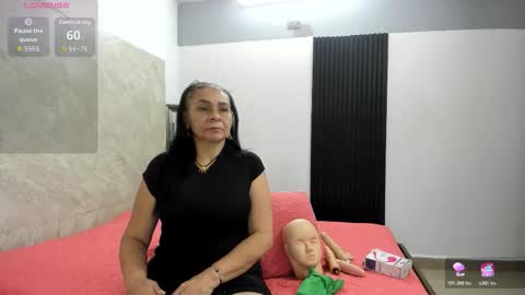 CLOE online show from December 20, 11:28 am