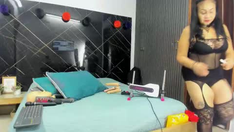 CLOE online show from January 7, 11:34 am