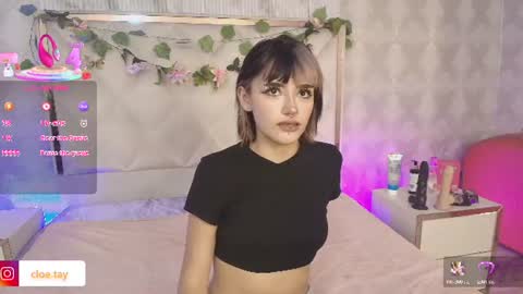 Snapshot of cloee_tay1 chatting on July 14, 11:38 am cloee_tay1 online show from July 14, 11:38 am