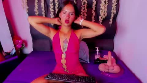 CloeMorenti  online show from March 29, 2:22 am