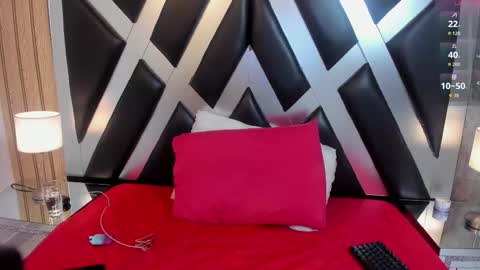 Snapshot of cloeperson chatting on March 1, 3:25 pm lady cloe person online show from March 1, 3:25 pm