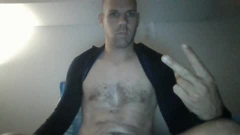 Snapshot of clou18 chatting on July 8, 7:40 pm clou18 online show from July 8, 7:40 pm