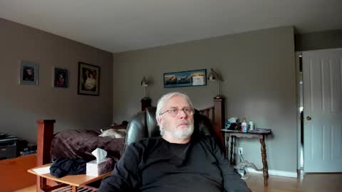 Snapshot of cloudalert62 chatting on December 15, 7:53 pm cloudalert62 online show from December 15, 7:53 pm