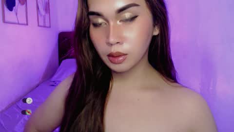 Snapshot of cloudia_babe chatting on October 6, 8:12 am Cloudia babe69 online show from October 6, 8:12 am