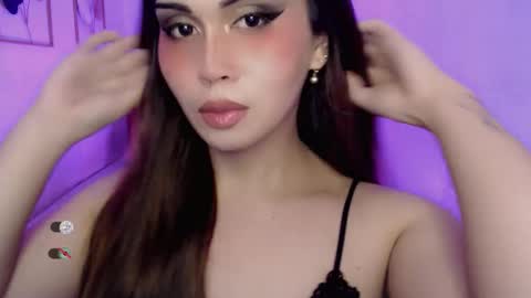 Snapshot of cloudia_babe chatting on February 3, 12:10 pm Cloudia babe69 online show from February 3, 12:10 pm