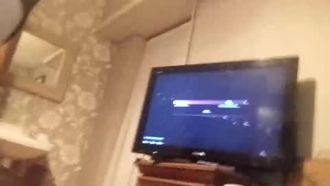 Snapshot of clouds_rider999 chatting on February 12, 4:12 am clouds_rider999 online show from February 12, 4:12 am