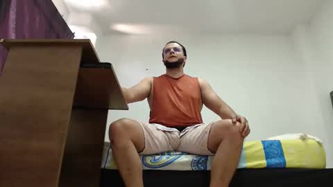 cloudsfunxxxx online show from April 25, 8:39 pm