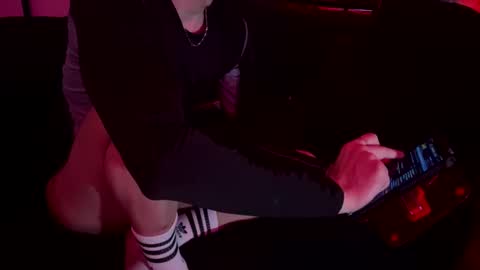 Drew online show from February 22, 7:01 pm