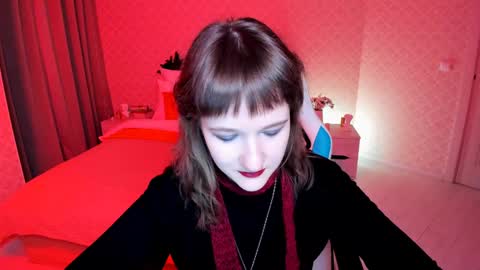 Snapshot of clover_red chatting on December 24, 2:54 pm Clover follow me online show from December 24, 2:54 pm