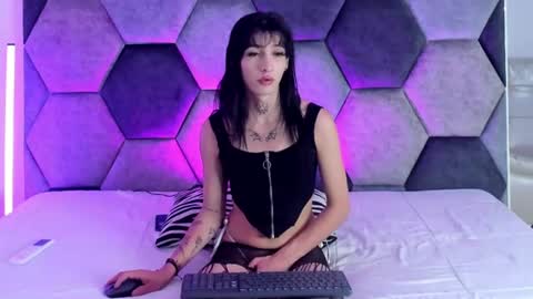 Snapshot of cloy_areo chatting on July 14, 12:33 pm Cloy areo make me come with pleasure online show from July 14, 12:33 pm