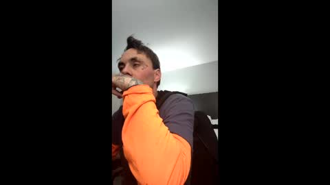 Snapshot of cmane546389 chatting on January 12, 8:41 am cmane546389 online show from January 12, 8:41 am