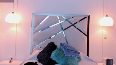 cmila0713 online show from February 17, 8:47 pm