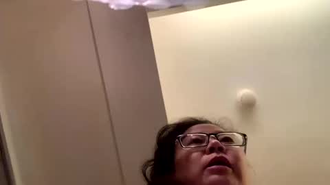 Snapshot of cocacola1668 chatting on February 17, 11:20 pm Cocacola1668 online show from February 17, 11:20 pm