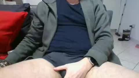 Snapshot of cockonee chatting on March 25, 8:48 pm . online show from March 25, 8:48 pm