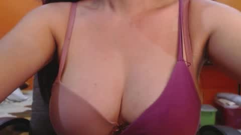 titanis online show from January 8, 11:09 pm