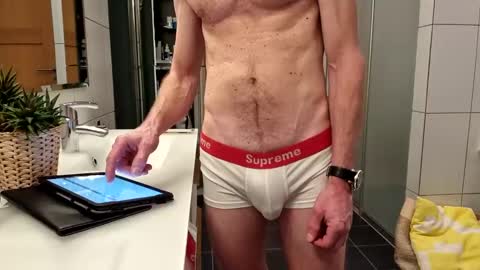 Cockvantage online show from December 16, 6:16 pm