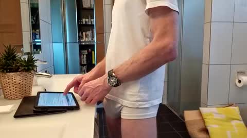 Cockvantage online show from February 13, 3:35 pm