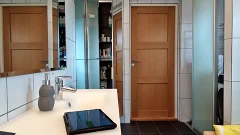 Cockvantage online show from September 19, 11:55 am