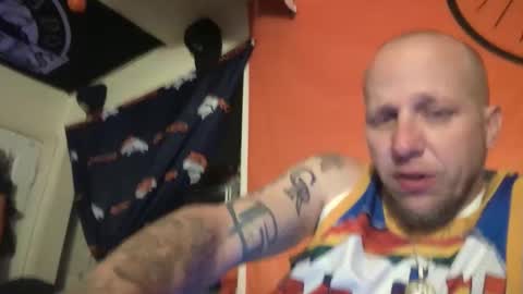 Snapshot of cockybloke1978 chatting on March 5, 9:05 am cockybloke1978 online show from March 5, 9:05 am