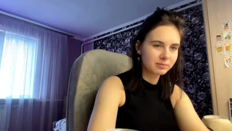 Snapshot of coco_charmel chatting on October 9, 10:13 am Nikki online show from October 9, 10:13 am
