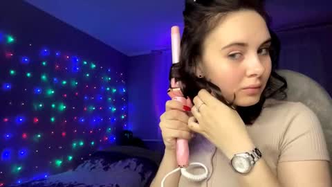 Snapshot of coco_charmel chatting on October 12, 3:44 pm Nikki online show from October 12, 3:44 pm