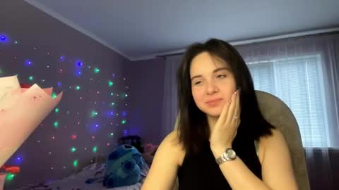 Snapshot of coco_charmel chatting on October 18, 5:32 am Nikki online show from October 18, 5:32 am