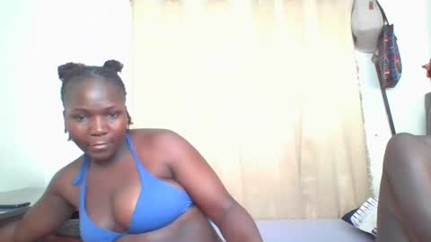Snapshot of coco_pendo chatting on July 18, 11:03 am coco_pendo online show from July 18, 11:03 am