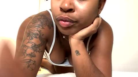 Cocoa Casper online show from October 24, 2:52 am