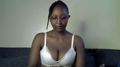 Coco online show from April 15, 2:46 pm