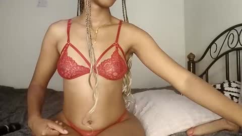 cocobella_ online show from January 7, 11:24 pm