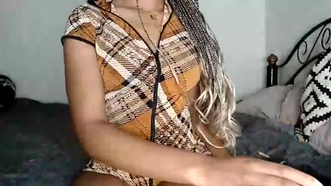 cocobella_ online show from January 11, 6:54 pm