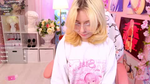 Mia online show from January 18, 9:13 pm