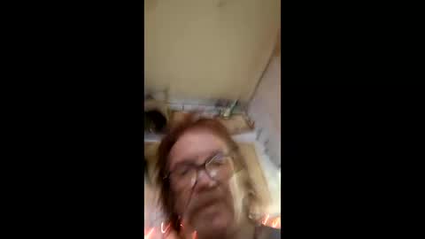 Snapshot of codjersy1 chatting on March 3, 7:58 am codjersy1 online show from March 3, 7:58 am