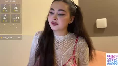 Yumi online show from April 7, 11:48 pm