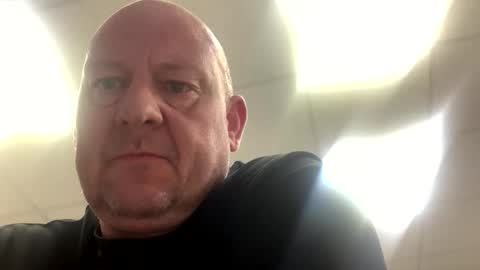 col4nows online show from September 23, 10:07 am