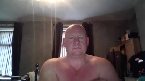 col4nows online show from November 26, 9:10 am