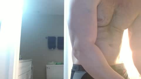 Snapshot of colbymoney chatting on December 1, 11:58 pm Colby big dick money online show from December 1, 11:58 pm
