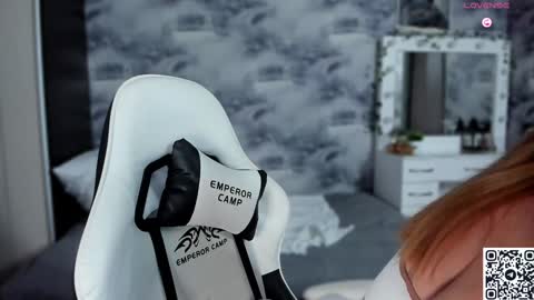 Criss online show from December 9, 2:45 am