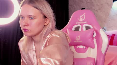 Alice online show from March 3, 1:12 am