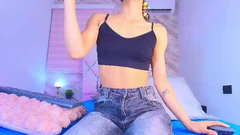 colett online show from January 10, 11:56 am