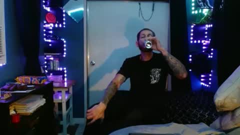 colevan2390 online show from January 8, 6:59 am