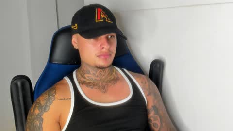 Snapshot of colin_prince2 chatting on December 18, 9:04 am COLIN online show from December 18, 9:04 am