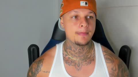 Snapshot of colin_prince2 chatting on December 21, 4:19 am COLIN online show from December 21, 4:19 am