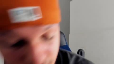 Snapshot of colin_prince2 chatting on January 12, 3:39 am COLIN online show from January 12, 3:39 am